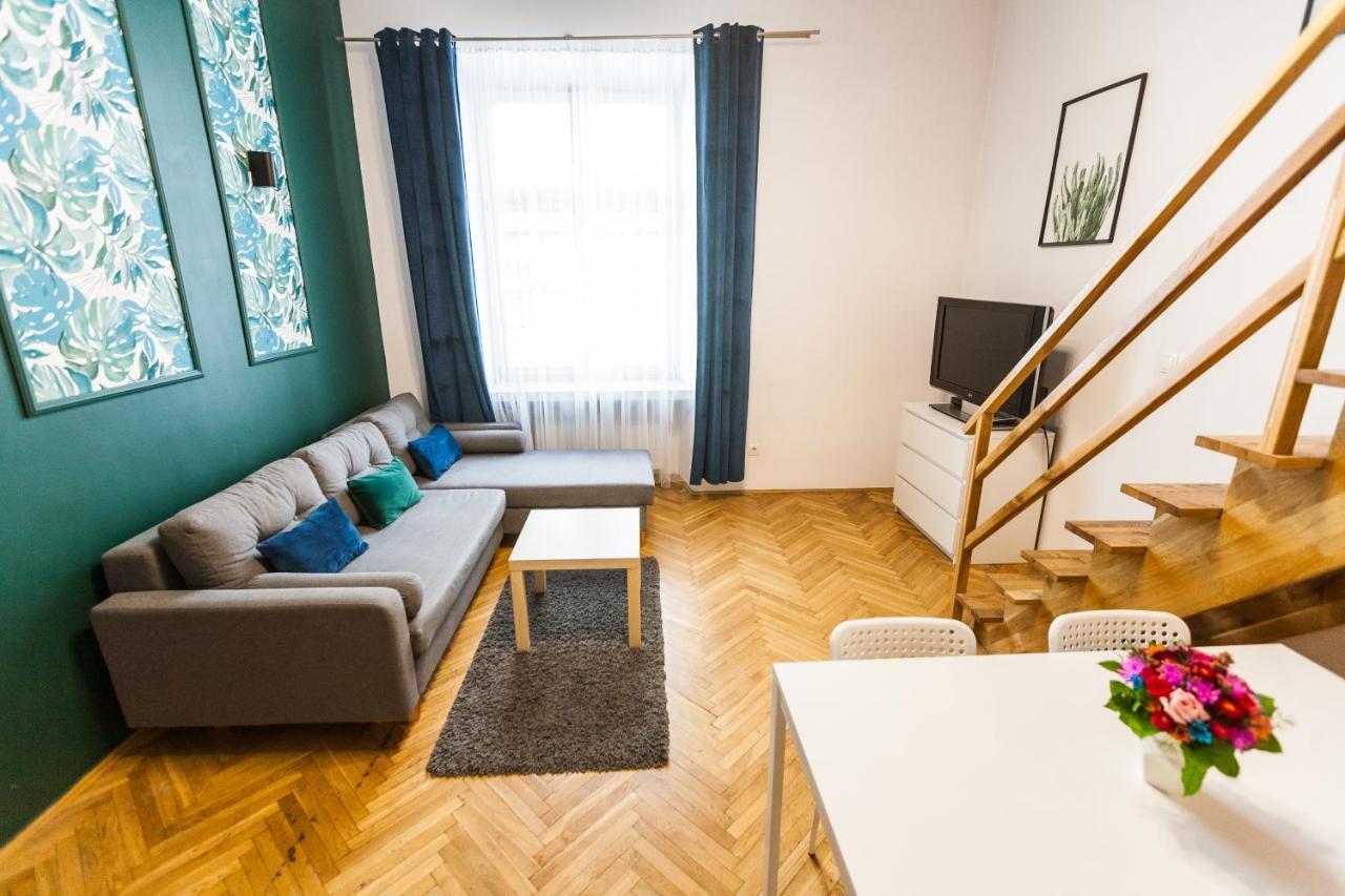 Vintage Szpitalna Apartment Красков Екстериор снимка