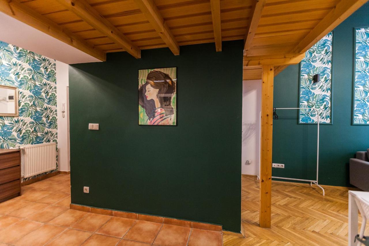 Vintage Szpitalna Apartment Красков Екстериор снимка
