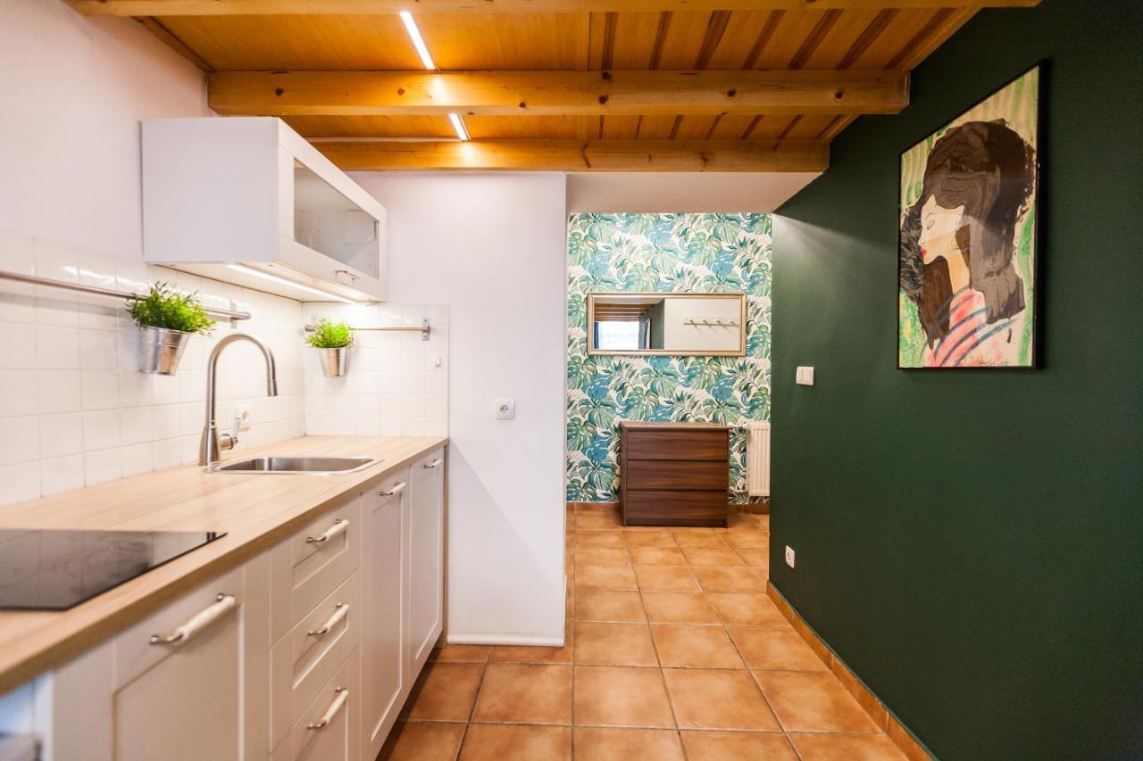 Vintage Szpitalna Apartment Красков Екстериор снимка
