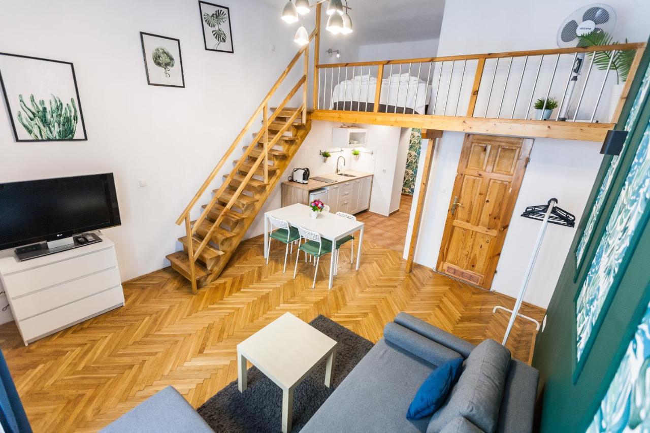 Vintage Szpitalna Apartment Красков Екстериор снимка