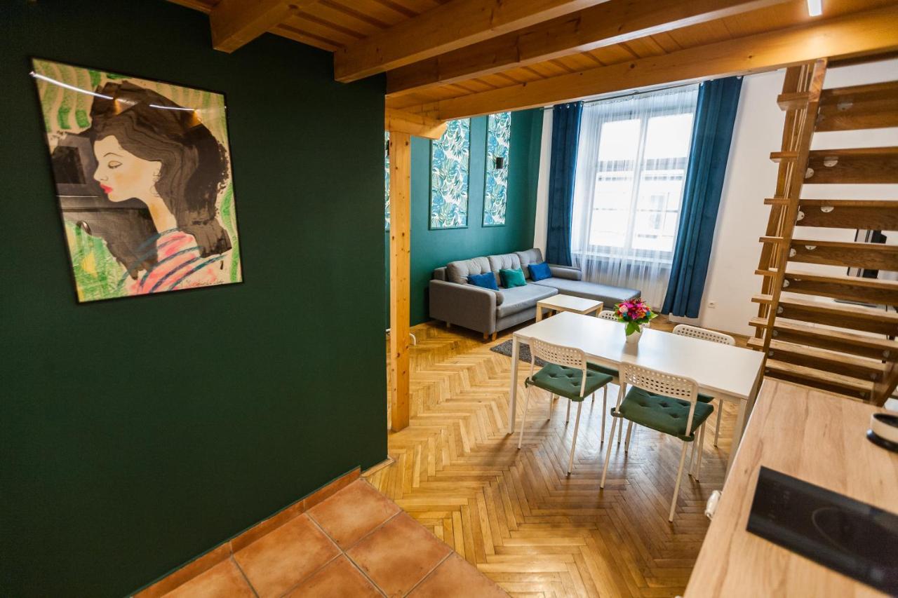 Vintage Szpitalna Apartment Красков Екстериор снимка